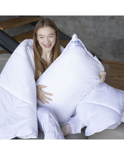 Подушка HUGGY 50*70 см