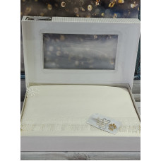 Tabe SILVIO.Скатертина з мереживом см.