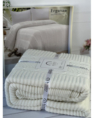 Erguvan krem в'язаний акріловий плед. Romeo Home Туреччина.