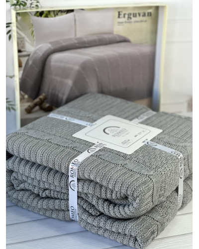 Erguvan gri в'язаний акріловий плед. Romeo Home Туреччина.