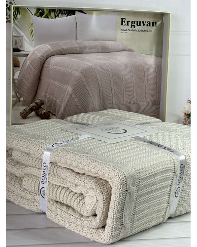 Erguvan bej в'язаний акріловий плед. Romeo Home Туреччина.