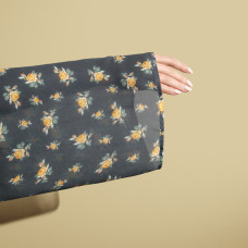 Тканина шифон з малюнком Троянда чорний карамель