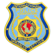 Шеврон на липучці International Police Association 8х9 см вишитий патч нашивка