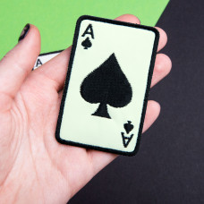 Шеврон з липучкою Карта Туз Пік 5х8 см що світиться в темряві Ace of spades вишитий патч нашивка