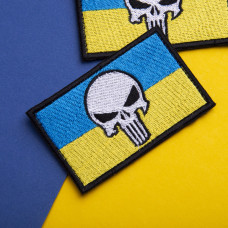 Набір шевронів 2 шт з липучкою Череп Карателя на Прапорі України 5х8 см вишитий патч шеврон Україна Punisher