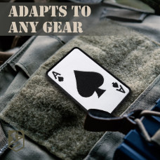 Набір шевронів 2 шт з липучкою Карта Туз Пик, Ace of Spades 5х8 см білий вишитий патч нашивка шеврон