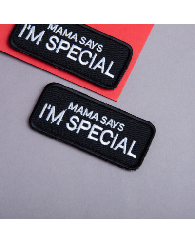 Набір шевронів 2 шт з липучкою "Mama says I am special" 4x9 см "Мама каже, я особливий" вишитий патч шеврон