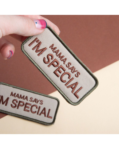 Набір шевронів 2 шт з липучкою "Mama says I am special" 4x9 см "Мама каже, я особливий" вишитий патч шеврон