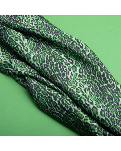 Тканина для одягу Атлас шовк з малюнком, 145 см, 90 г/м2, ніжна, легка тканина Ліона зелена