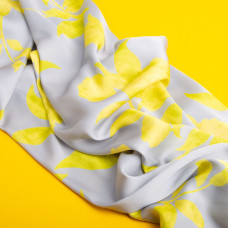 Тканина для одягу Атлас шовк з малюнком, 145 см, 90 г/м2, ніжна, легка тканина Ангела лимон