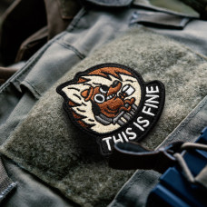 Шеврон на липучці This is fine 7,6х7,1 см, вишитий патч нашивка шеврон кумедний