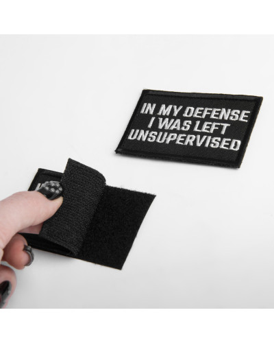 Набір шевронів 2 шт. з липучкою "In My Defense I Was Left Unsupervised" 5х8 см вишитий патч нашивка шеврон