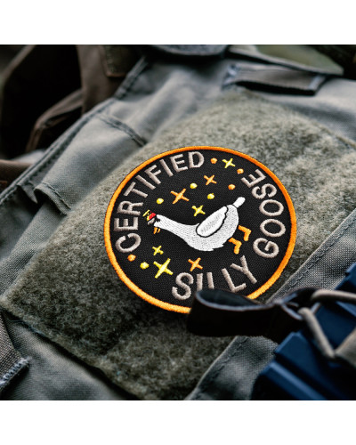 Шеврон нашивка Certified Silly Goose 7,6 см вишитий патч на липучці, для тактичного рюкзака, жилета, шлейки