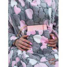 Плед із флісу з рукавами Сердечка на сірому