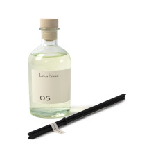 Дифузор Lotus Home - 05 (кедр, пачулі, гуаяк, ваніль) 100 мл