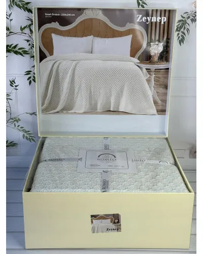 Zeynep krem в'язаний акріловий плед. Romeo Home Туреччина.