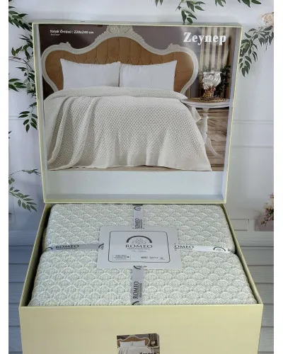 Zeynep krem в'язаний акріловий плед. Romeo Home Туреччина.