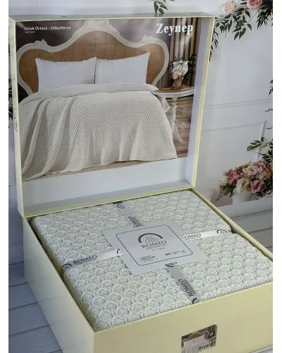 Zeynep krem в'язаний акріловий плед. Romeo Home Туреччина.
